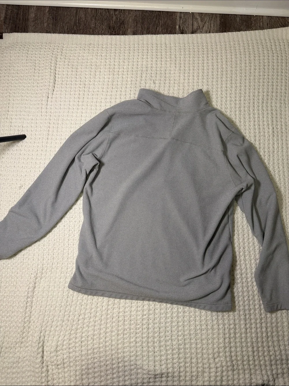 The North Face Men’s Light Gray Half-Zip Pullover Sweater